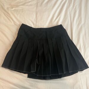 Black pleated NBD skirt, size XL